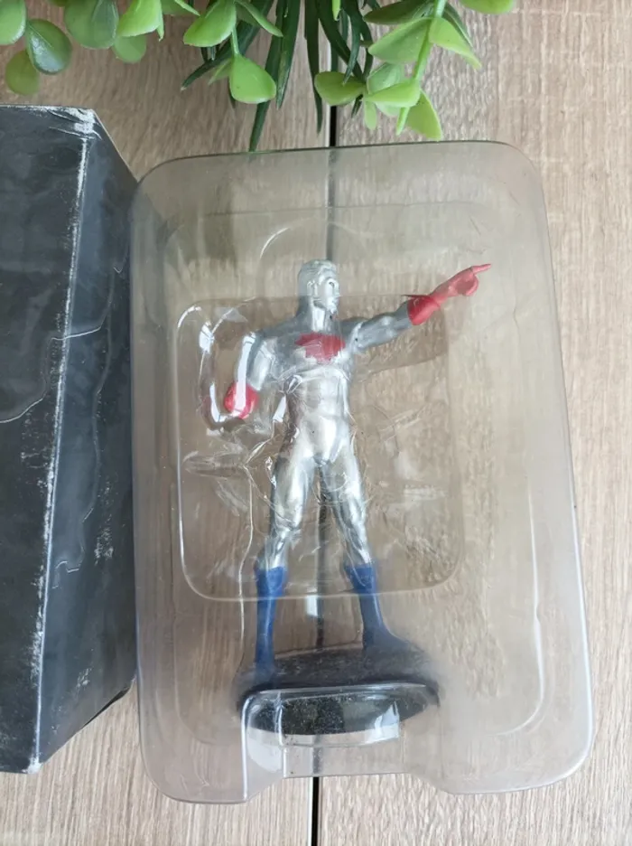 Figurine Captain Atom DC Comics Eaglemoss Super Hero - photo numéro 2