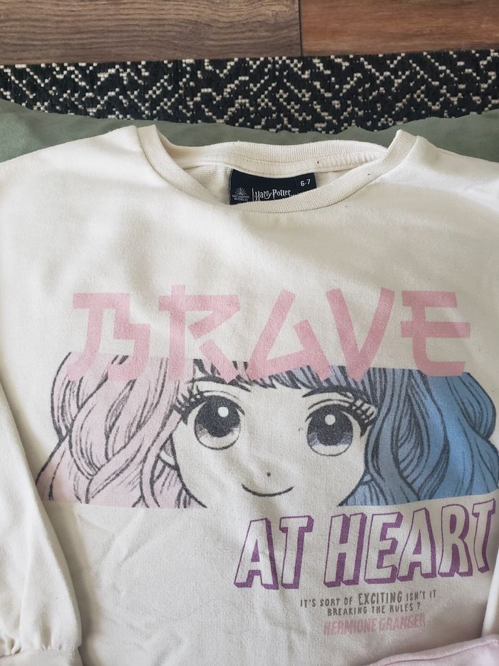 Lot de 3 pulls disney fille  6/7 ans en très bon état - photo numéro 3