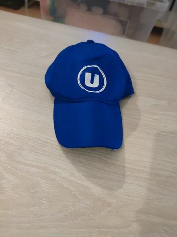 Casquette bleu U