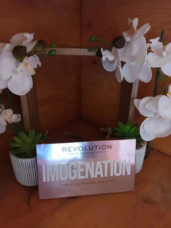 palette de maquillage Révolution imogenation neuve - photo numéro 3