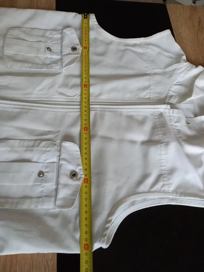 Haut blanc sans manches - photo numéro 7