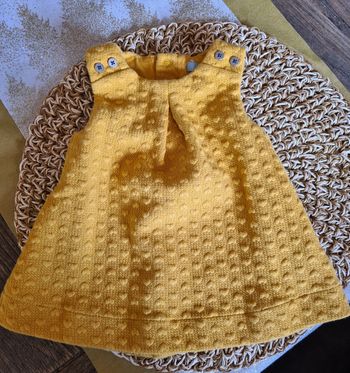Robe moutarde 3 mois