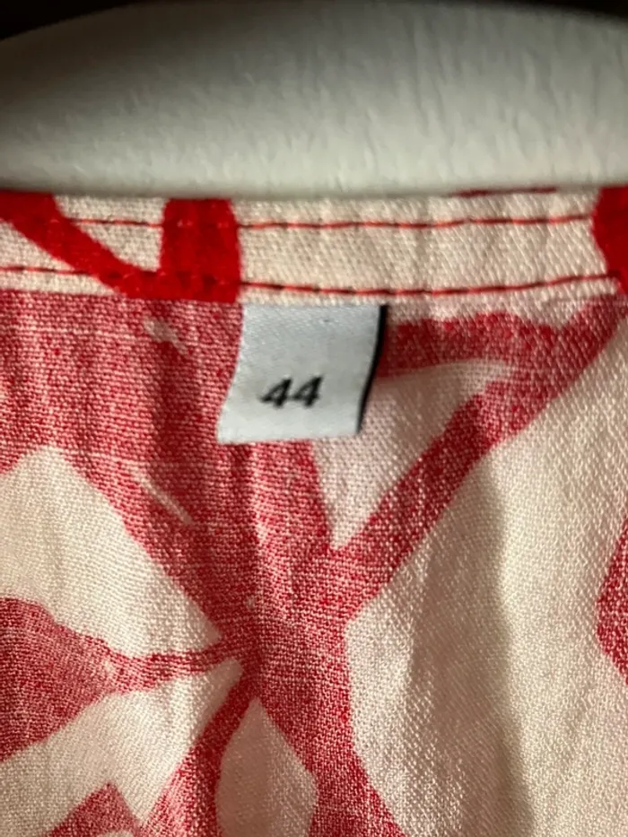 Robe mi longue rouge et blanche T 44 - photo numéro 4