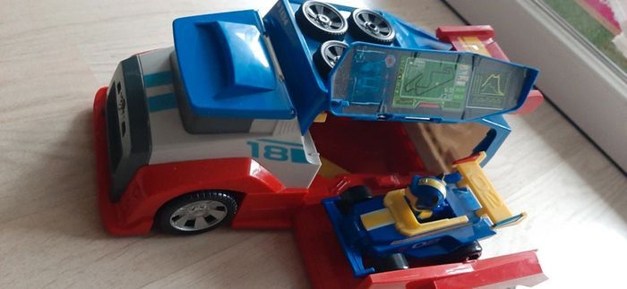Camion mobile Pit Stop Team Ready Race Rescue Paw Patrol - photo numéro 7