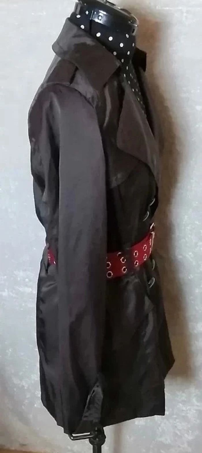 Trench noir ceinture rouge Mango Suit - photo numéro 5