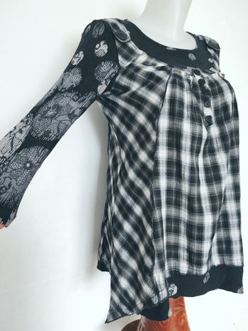 Armand Thierry Jolie tunique, idéale pour un look original, confortable et stylé