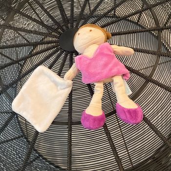 Doudou poupée