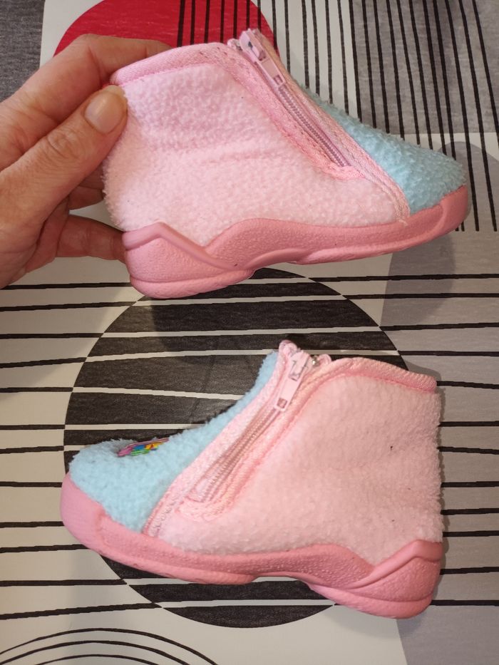 Chaussons pantoufles à zip taille 20 - photo numéro 4