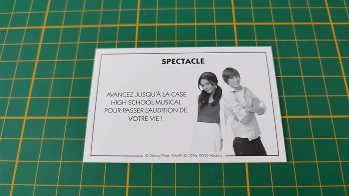 Carte spectacle la case high school musical jeu de société Monopoly Disney éditions Hasbro #B94