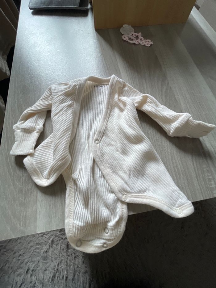 Lot de 3 Bodies taille 0 - photo numéro 4