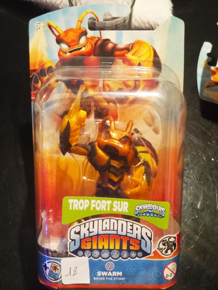 Skylanders Giants SWARM Neuf et Complet 12