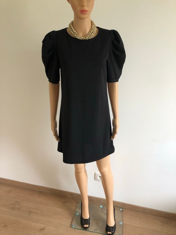 Robe noire neuve à manches courtes New Collection taille unique - photo numéro 3