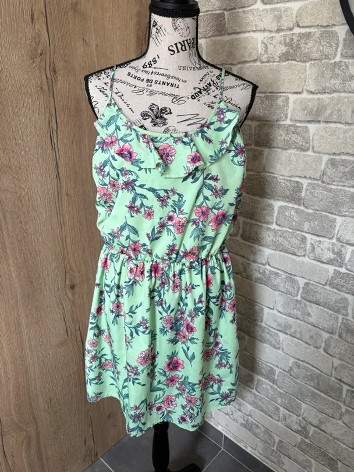 Robe a bretelles imprimées fleuris taille L