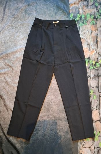 Pantalon tailleur noir chic cubic