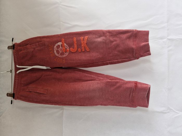 Pantalon de jogging 3 ans Tissaia Rouge chiné Inscription foot game j.k avec ballon