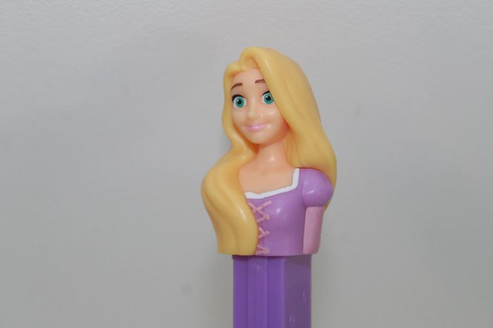 Figurine Raiponce - Disney - photo numéro 2