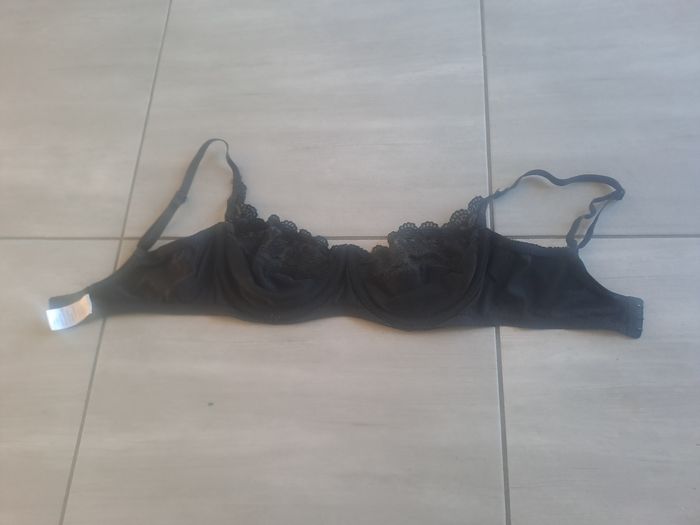 Soutien Gorge Noir 95C - photo numéro 8