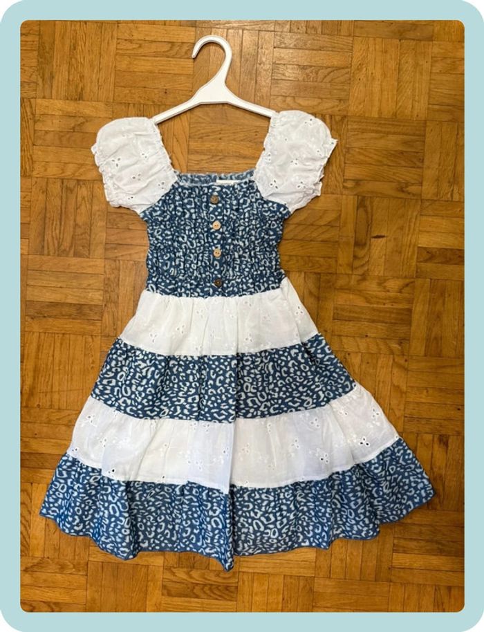 Robe blanche et bleue - photo numéro 3