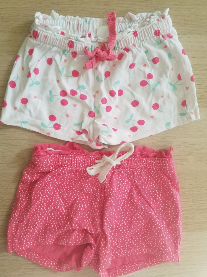 Lot 2 shorts H&M 6 mois