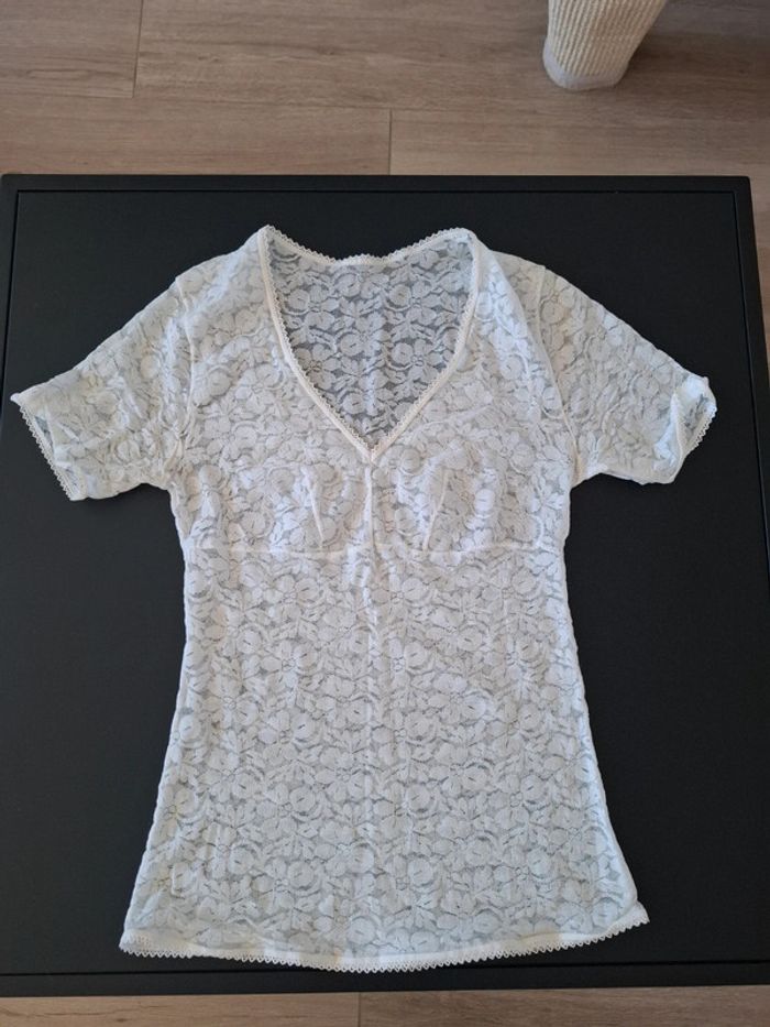Tee-shirt dentelle