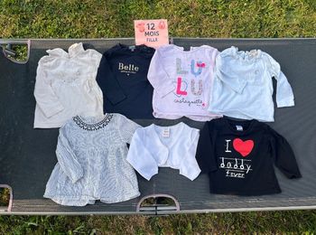 Lot 6 t-shirts + 1 gilet