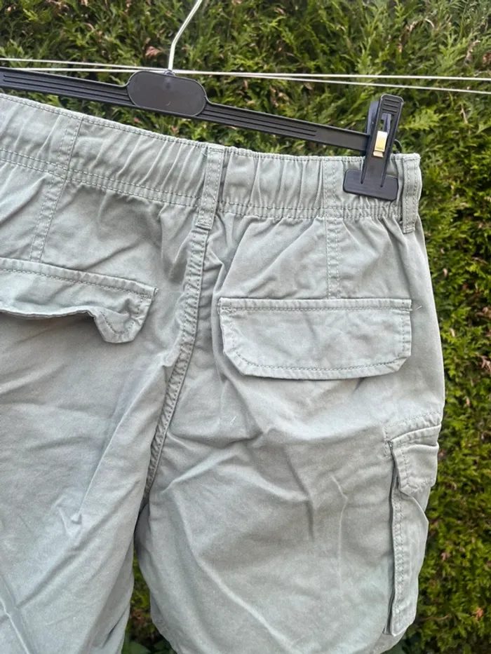 short cargo kaki bershka - photo numéro 6