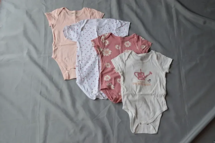 Lot 4 bodies Gémo fille 3 ans / 98 cm coton