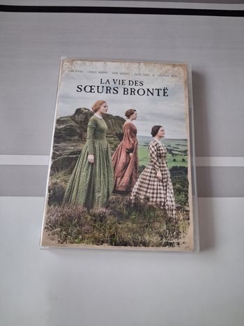 DVD : La vie des sœurs Brontë.
