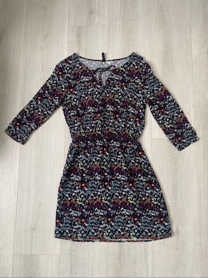 🌸 Jolie robe fleurie 🌸 - photo numéro 2