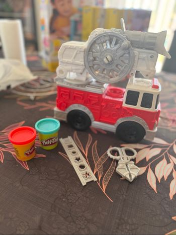 Pâte à modeler - Camion de pompier