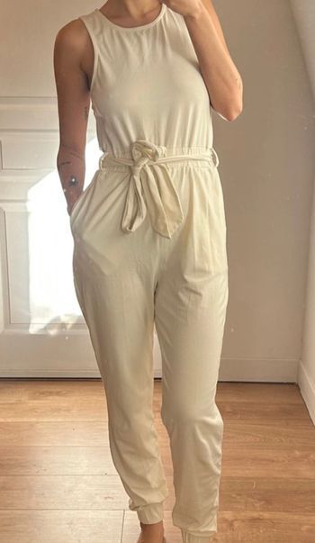 Combinaison sans manche