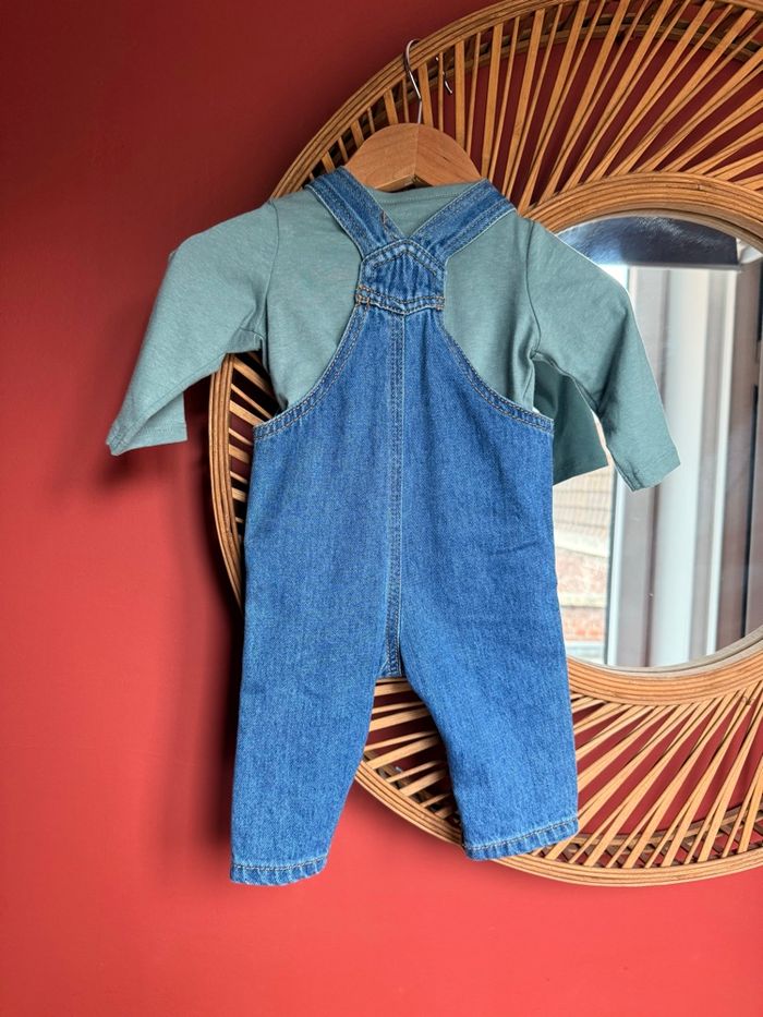 Salopette et tee shirt Kiabi 3 mois - photo numéro 2