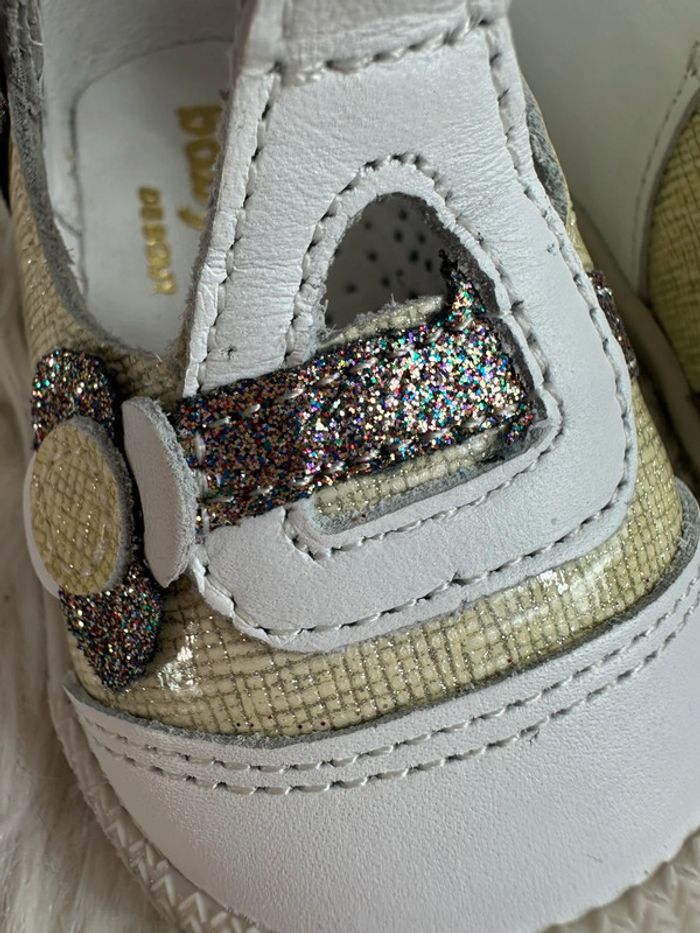 Paire de sandales Babybotte taille 17 - photo numéro 4