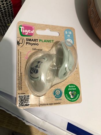 Lot 2 tétines physio