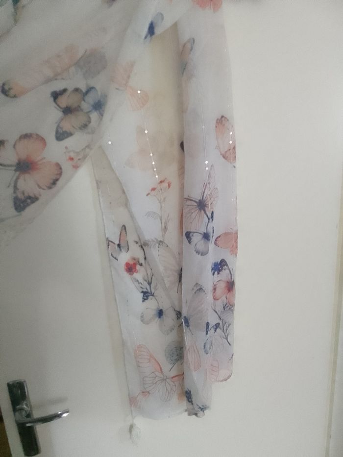 Foulard/écharpe papillon - photo numéro 3