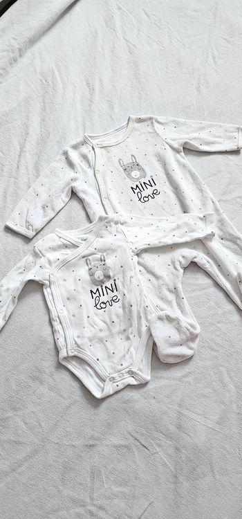 Dors bien et avec  bodies bébé 3 mois – "Mini Love" – bon état