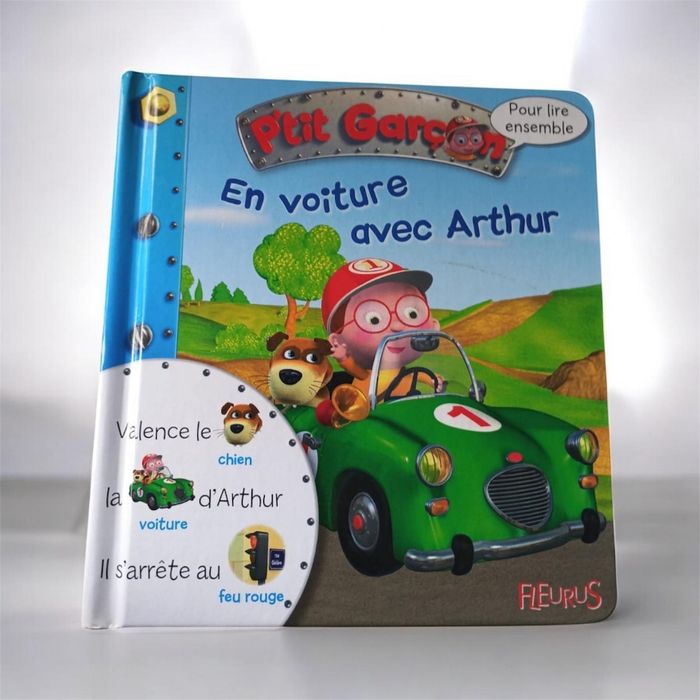 Livre p'tit garçon en voiture avec Arthur histoires a deux voix