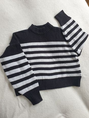 Pull a lignes noires et blanches XS