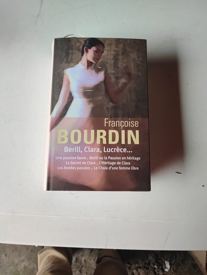 Livre Berill, Clara, Lucère de Françoise Bourdin