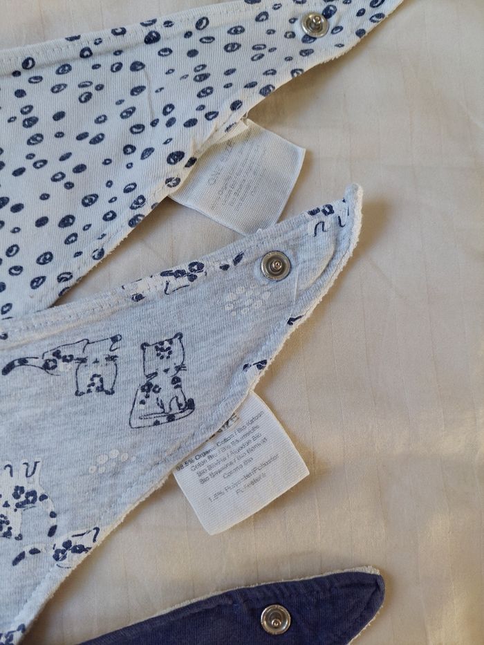 Lot de 3 banadanas bavoirs - photo numéro 4