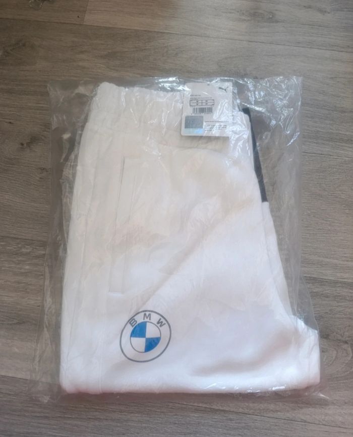 Jogging bmw neuf puma