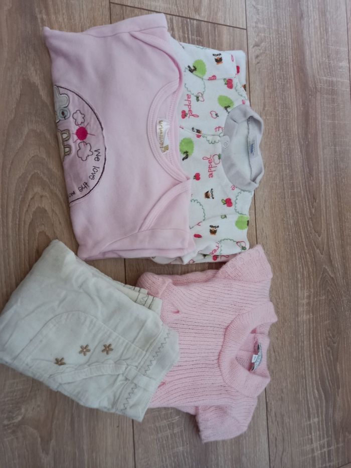 Lot vêtements bébé fille 6 mois