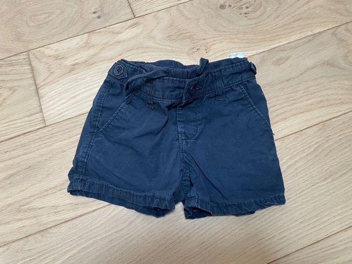 Short 12-18 mois