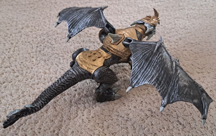 🪆 Dragon gold armoured Mega Bloks Metal Ages - photo numéro 2