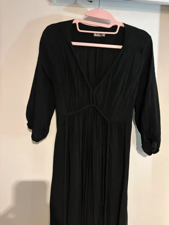Robe Longue Noire Élégante – Taille 38/M - photo numéro 2