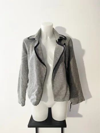 Jolie veste Mango