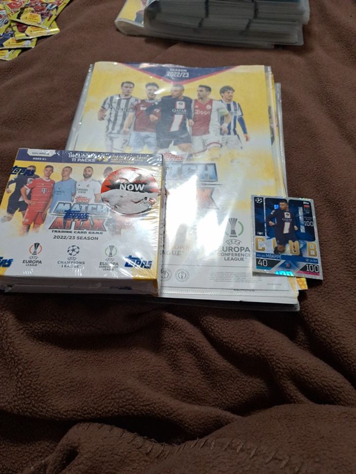 Boite topps match attax 22 23