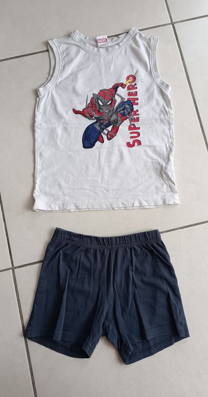 Lot Taille 6 ans - photo numéro 4