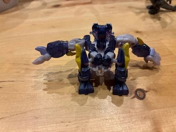 Figurine transformers