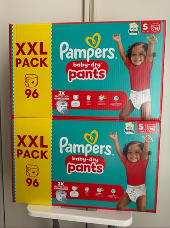 192 couches Pampers pants taille 5